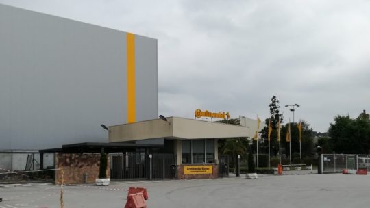 Continental dispensa precários em Famalicão e anuncia encerramento de fábrica em Palmela