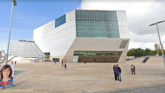 Casa da Música descarta profissionais a recibos verdes, que exigem soluções em abaixo-assinado