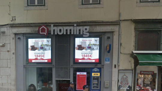 Homing despede precários e fica a dever salários