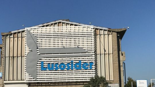 Lusosider: empresa do Seixal despede trabalhadores em situação precária