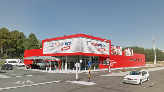 Minipreço: loja em Viana do Castelo força trabalho suplementar gratuito sob chantagem e despede precários