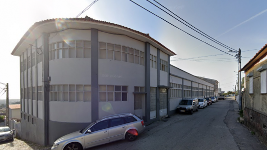 Prisma Paraíso: têxtil de Oliveira de Azeméis encerra e despede 70 trabalhadoras, mas abre nova fábrica